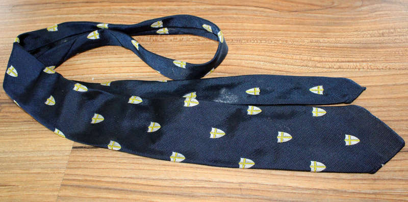 8th Army veterans tie