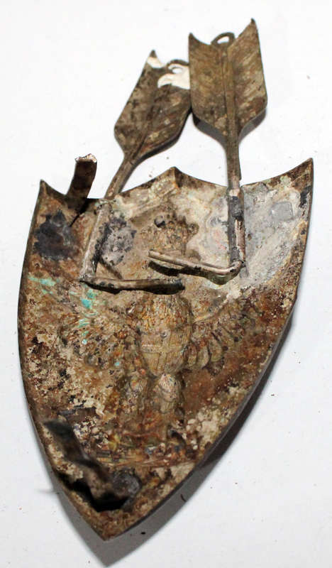 Fascist Italian cross belt badge