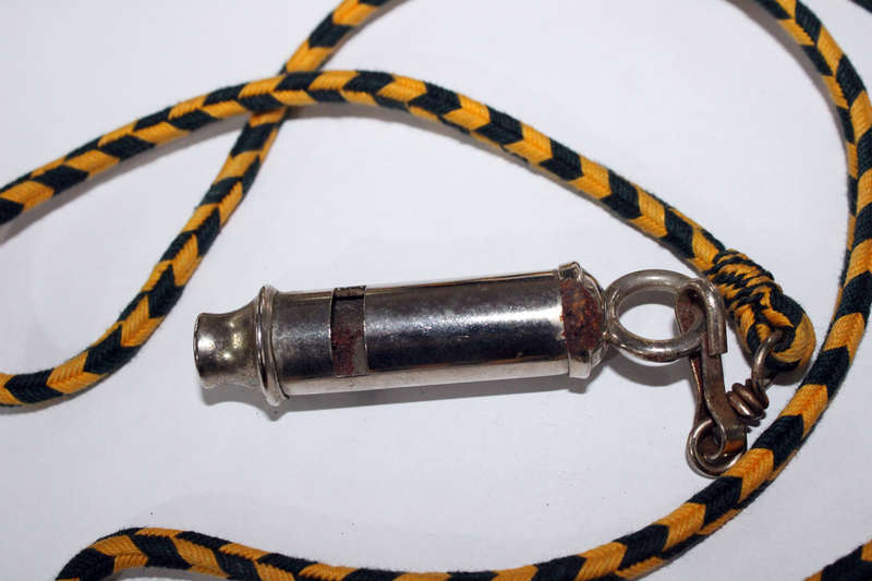 SADF  infantry lanyard and whistle