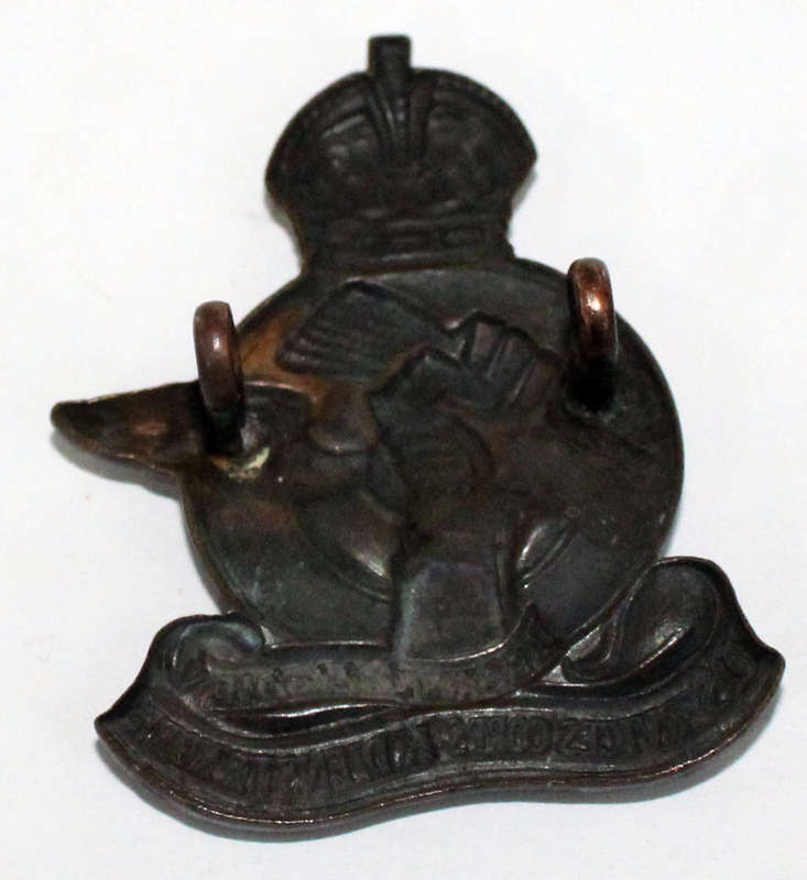 'Q' Services Corps cap badge