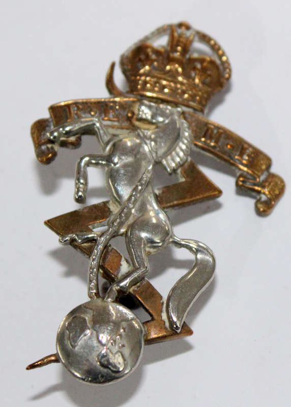 Royal Electrical and Mechanical Engineers cap badge