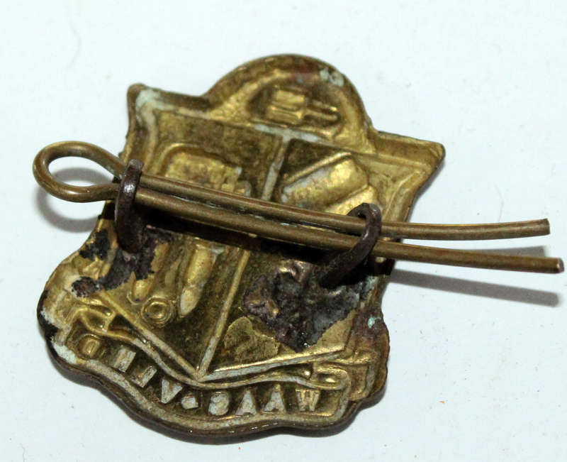 Women's Army Auxiliary Services collar badge