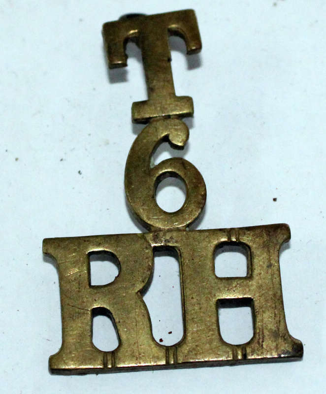 Royal Highland Regiment shoulder title