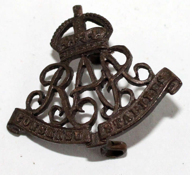 Royal Australian Artillery collar badge