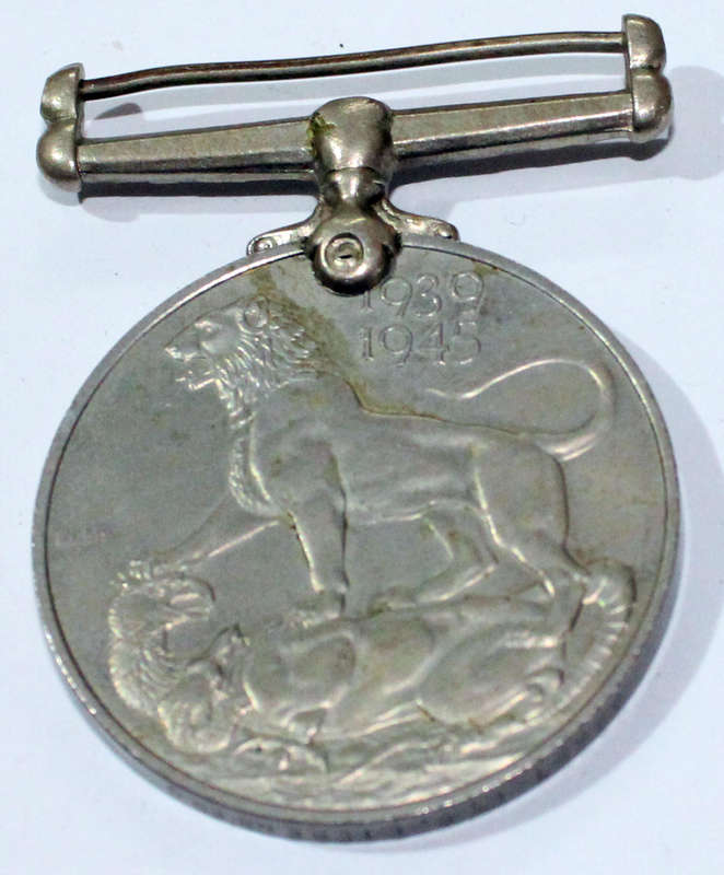 1939-45 War medal named to 52627 LB Liebenberg