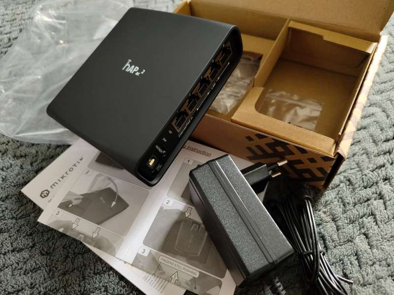 (New) MikroTik hAP ac2 5 Port Gigabit 1200Mbps WiFi 5 Router