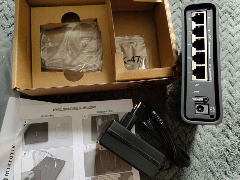 (New) MikroTik hAP ac2 5 Port Gigabit 1200Mbps WiFi 5 Router