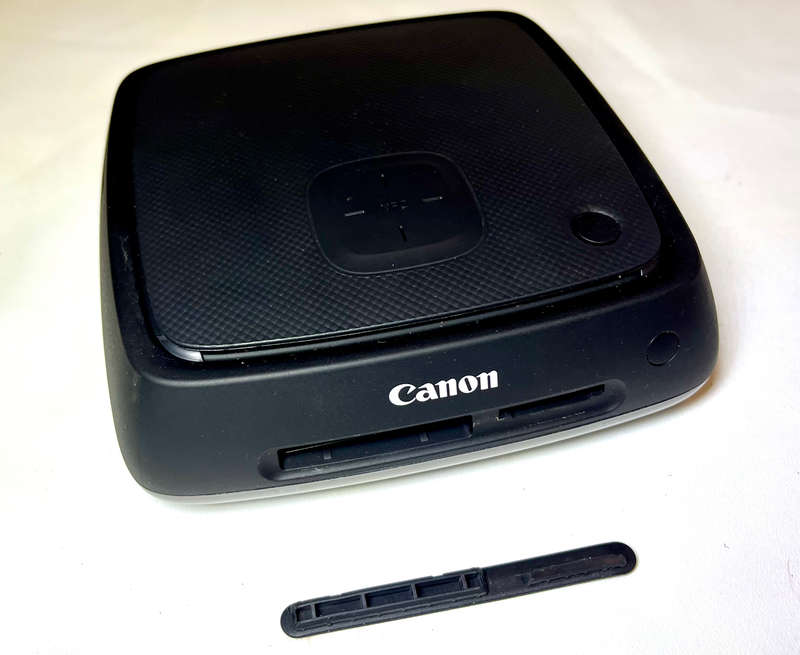 Canon Camera Connect Station CS100