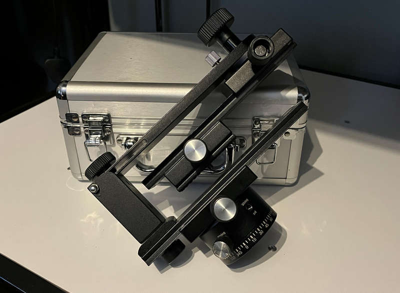 Panoramic tripod head