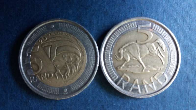 South Africa 2014 R5 - 20 Years of Democracy & Wildebeest * 2 x coins*