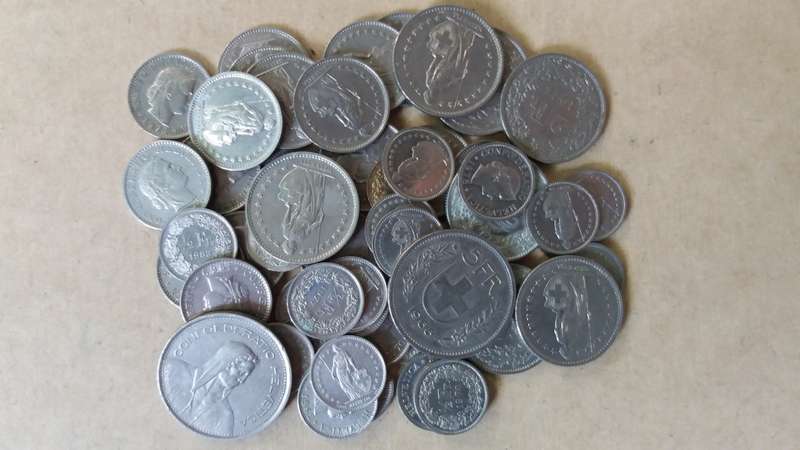 Switzerland Swiss Francs lot x 58 coins * 44 Swiss Franc  R910*
