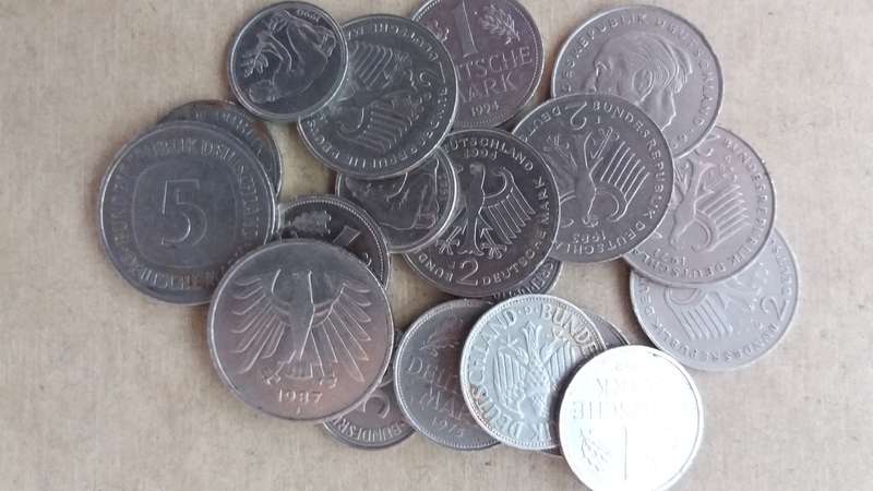 Lot of Deutsche Mark - 19 coins * 31 Deutsche Mark  R306*