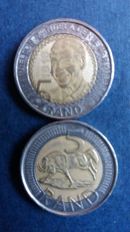 South Africa 2018 R5 - Mandela & Wildebeest * 2 x coins* Wildebeest coin is difficult to find