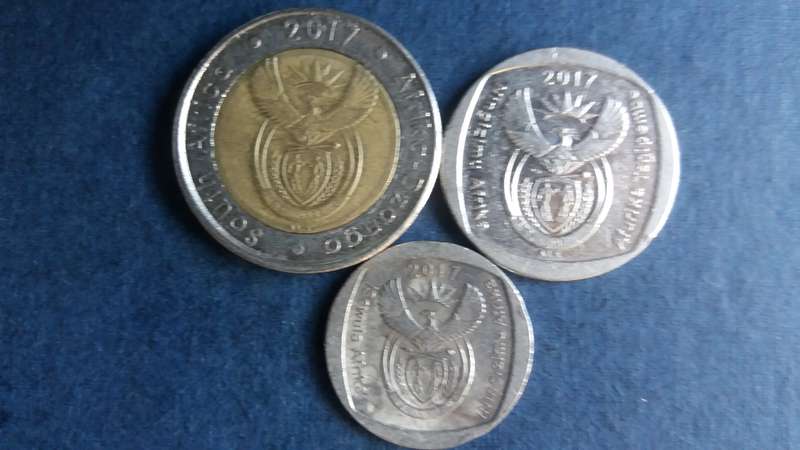 South Africa 2017 R5, R2 & R1  * Difficult to find no mintage fiqures*