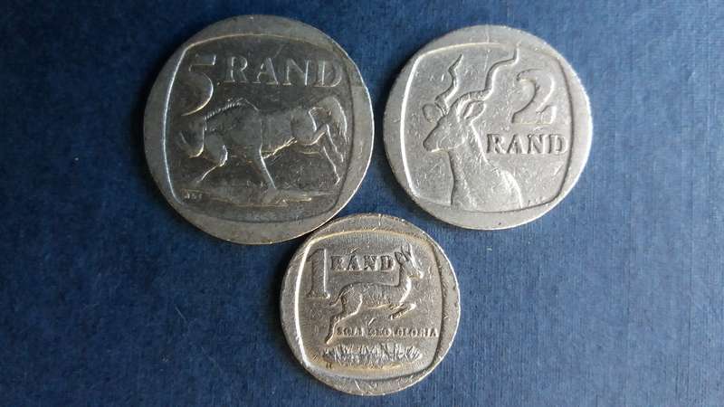 South Africa 1994 R5 Wildebeest , R2  & R1 Kudu * R2 - Mintage 994 000* Difficult to find