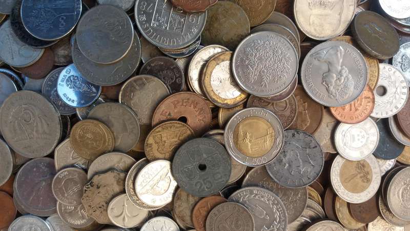 World Mix Coins - lot of + 420 coins in total * No South African Coins*