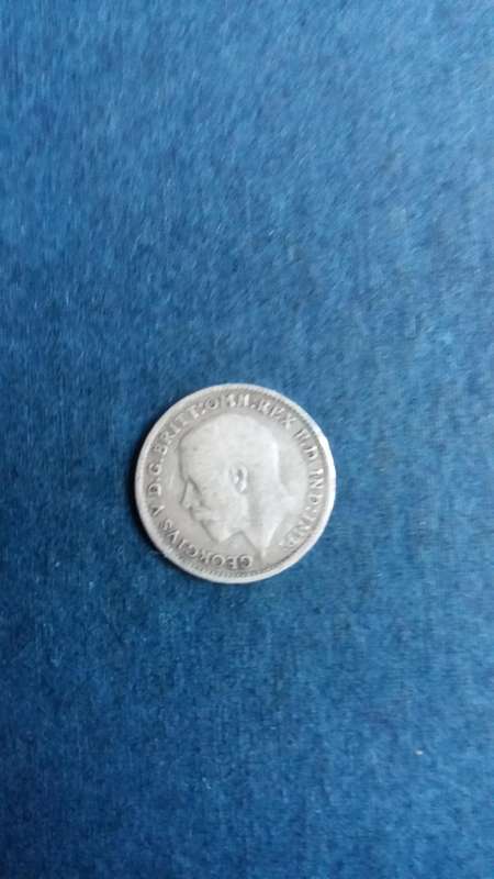 United Kingdom 1914 3 pence -King George V * 92.5 % Silver*