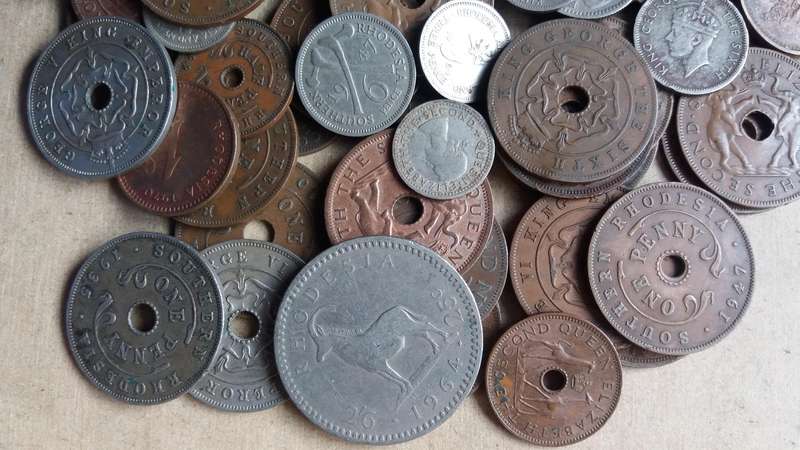 Rhodesia Mix - lot 52 coins