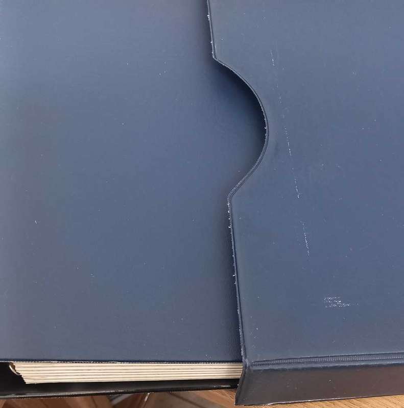 8 PAGE COIN FLIP FILE IN GOOD CONDITION. STORES 96 COINFLIPS.