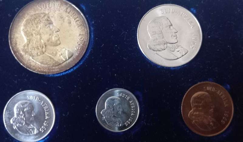 THE POPULAR 1965 SHORT PROOF SET AS PER PICTURE