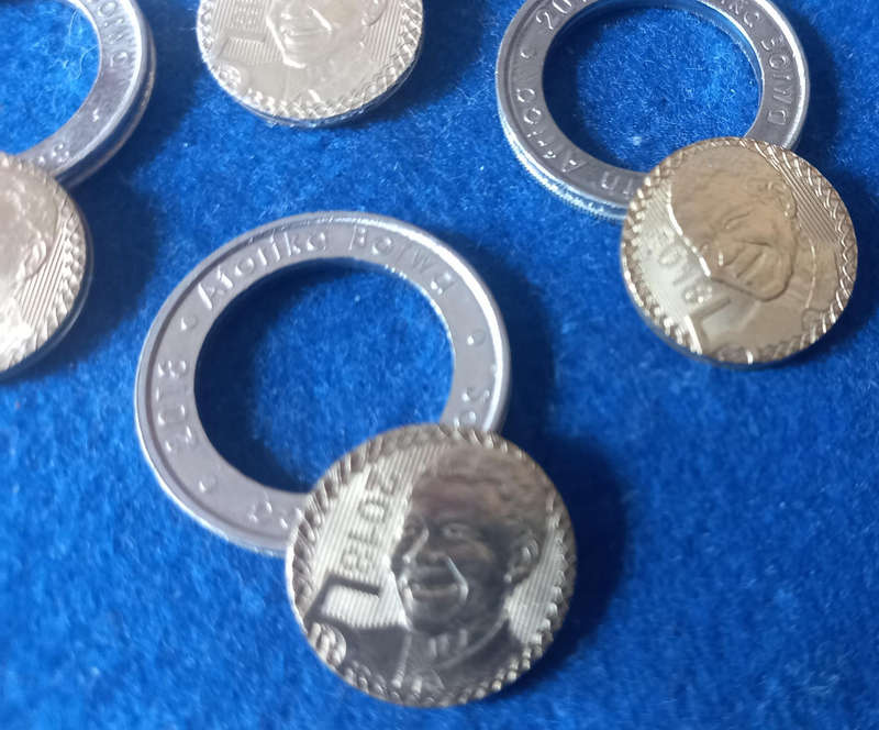 4 x 2018 NMD R5 ERROR COINS AS PER PICTURE