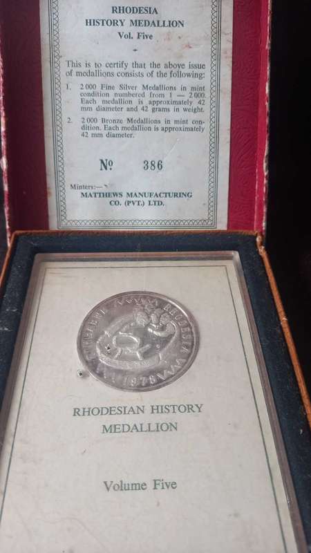 RHODESIA PURE SILVER MEDAL VOL.5