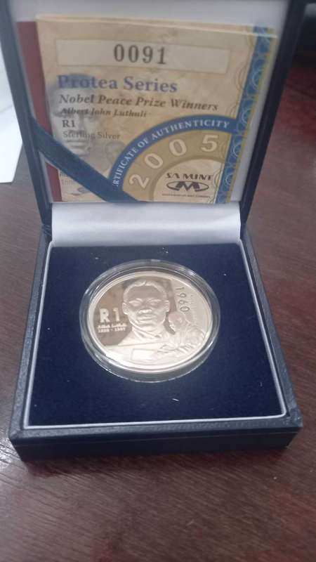 2005 SILVER R1 ALBERT LUTHULI NOBEL PEACE PRIZE WINNER Limited Edition with certificate