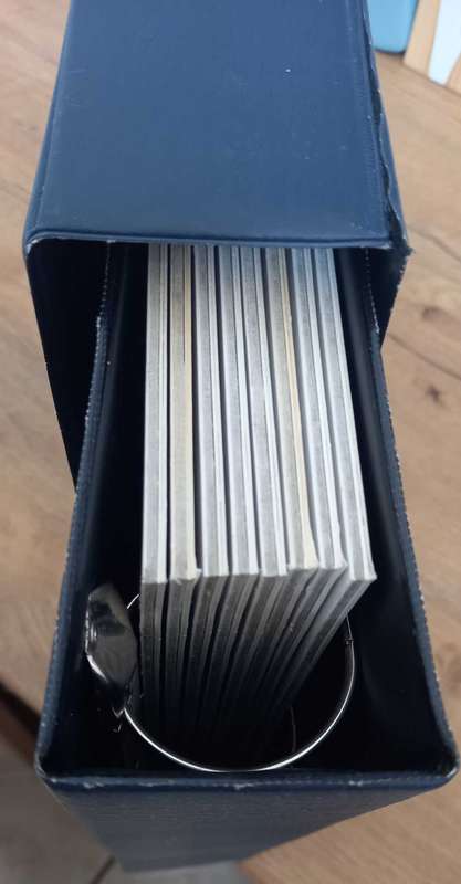8 PAGE COIN FLIP FILE IN GOOD CONDITION. STORES 96 COINFLIPS.