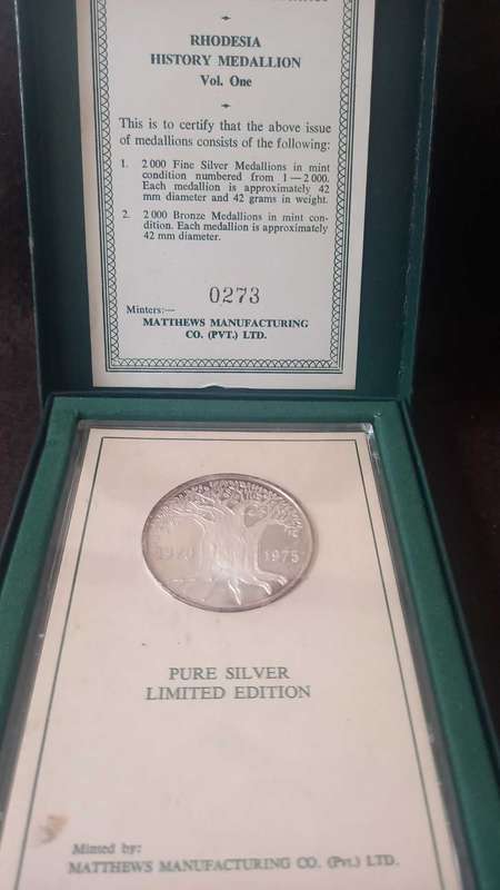 RHODESIA PURE SILVER HISTORY MEDALION VOLUME 1