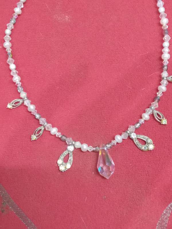 Beaded Bridel necklace with Cutting Glass Pendant