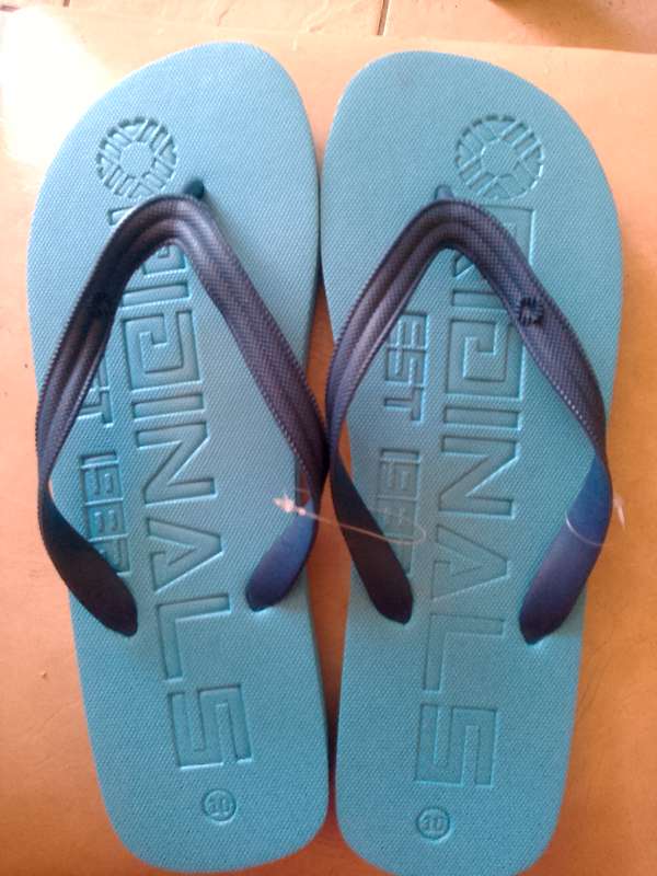 MENS SANDALS SIZE 10