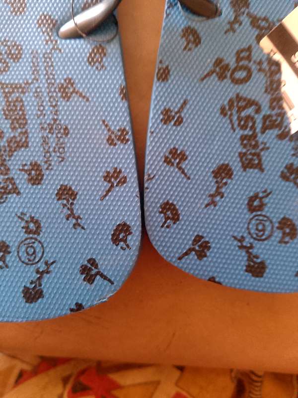 LADIES SANDALS