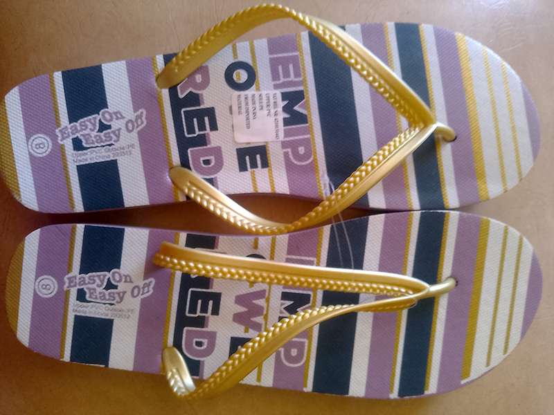 LADIES SANDALS