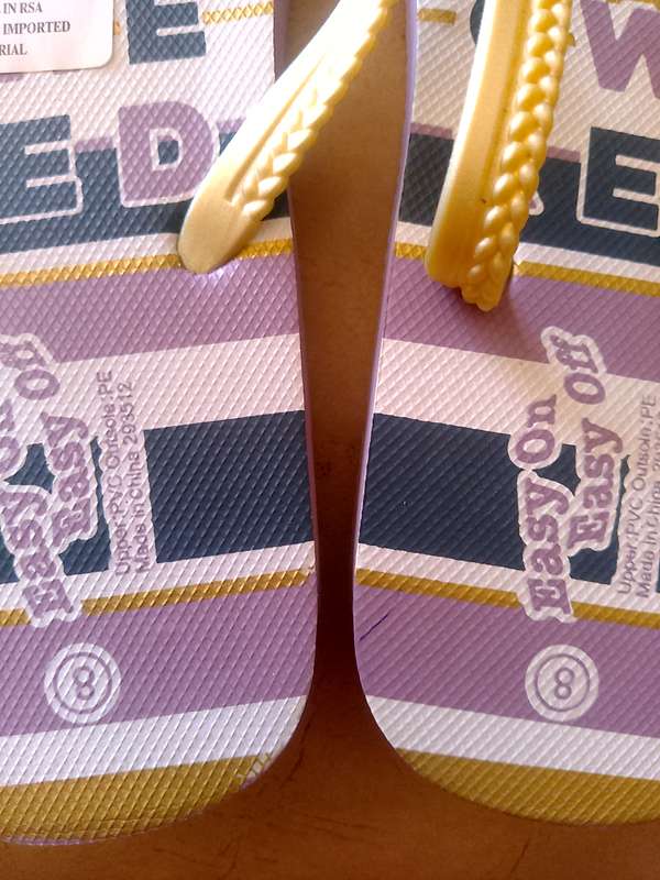 LADIES SANDALS