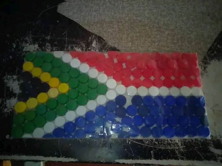 Soft drink caps South African flag