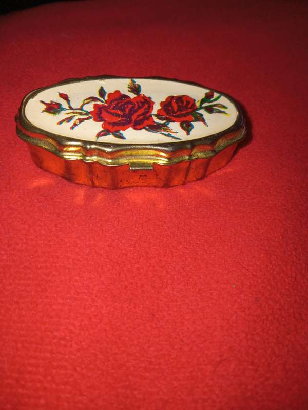 VINTAGE PILLBOX