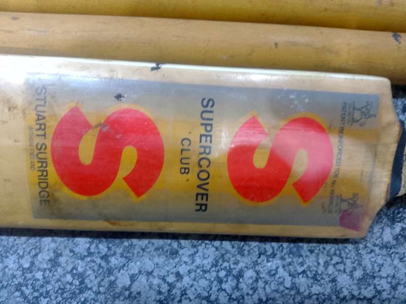 stuart surridge cricket bats supercover club with three wickets