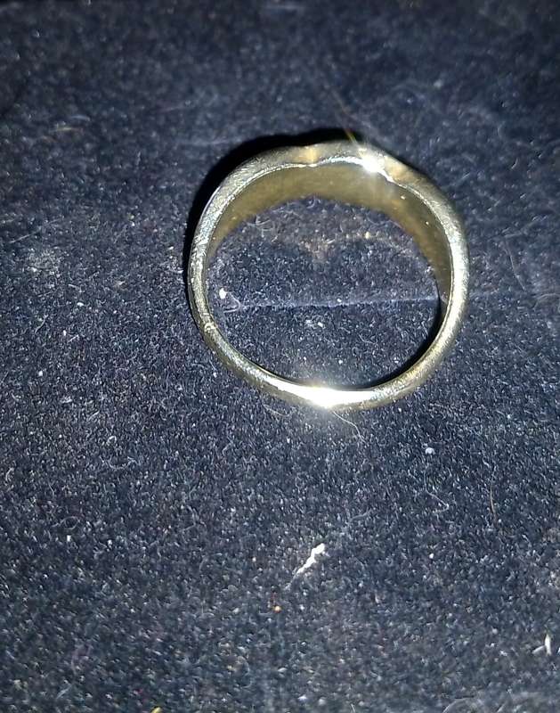 GOLD RING