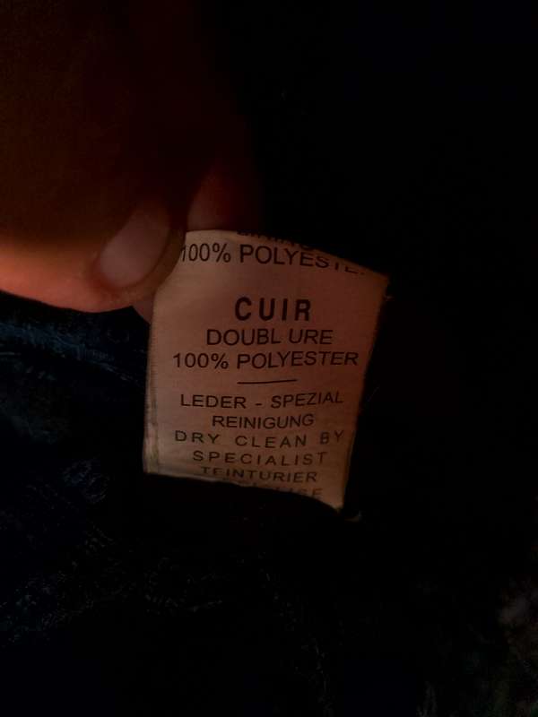 BLACK GENUINE LEATHER JACKET GOOD SECOND HAND CONDITION