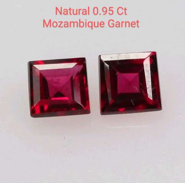 Natural 0.95 Ct Garnet Pair. + 5.5 Ct Lolite Cabs