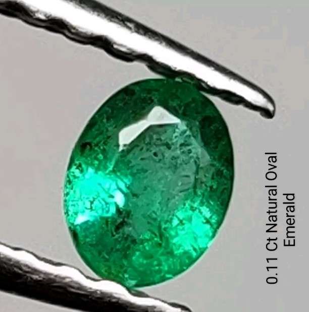 Natural 0.34 Ct Good Luster Emeralds Videos
