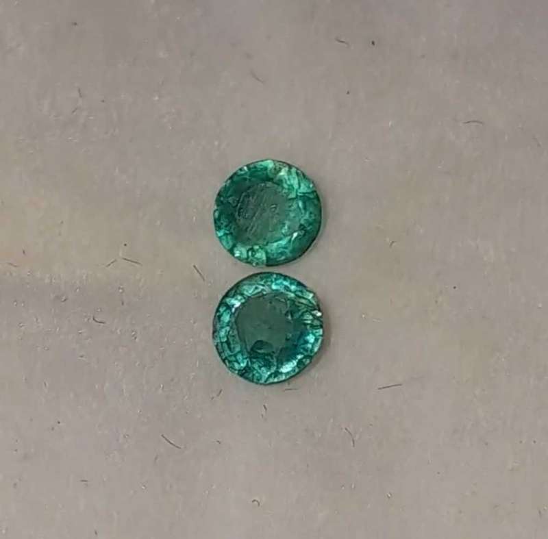 Emerald Natural 0.53 Ct Pair VIDEO