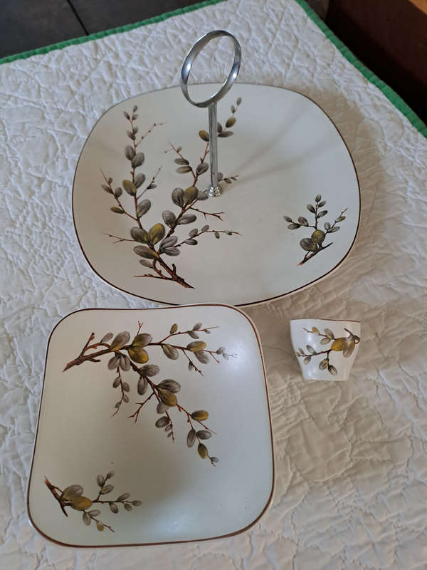 Midwinter Stylecraft Spring Willow one tier cake stand and bowl little cup free gift