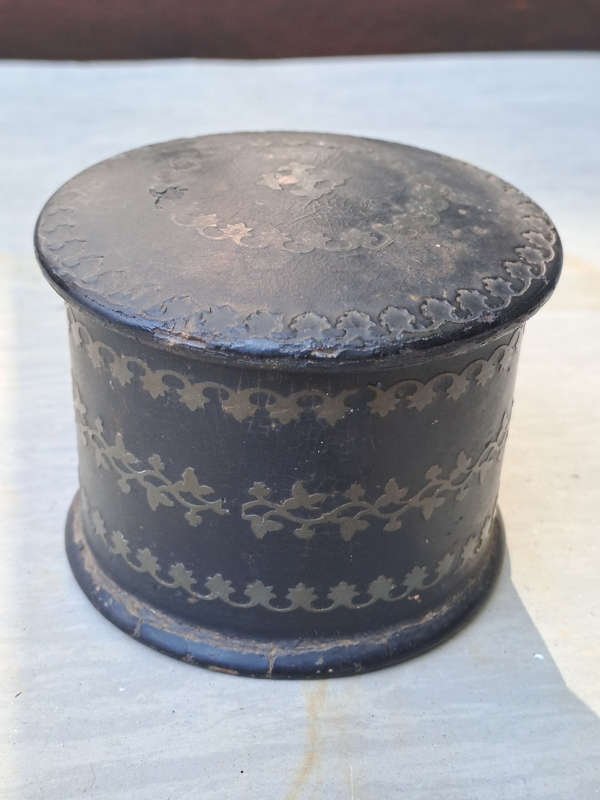 PAPER MACHE BOX LIDDED powder POT ANTIQUE VICTORIAN C1880 with antique hair pins