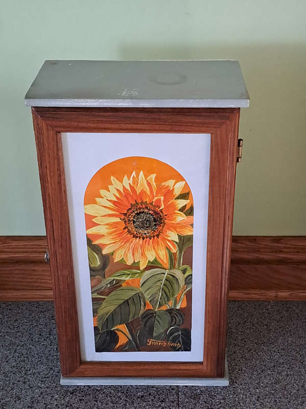 Precious wooden cabinet with oil painting front and rose wood door surround