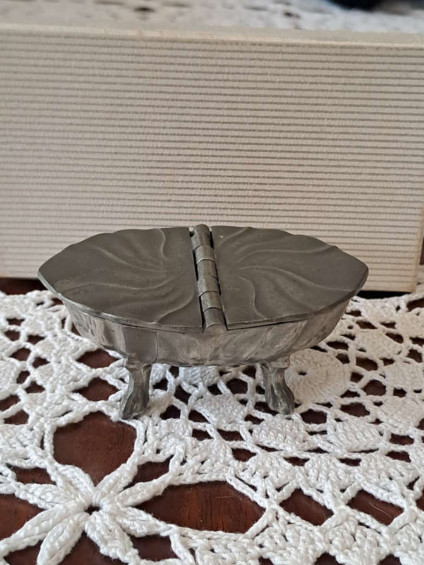 Vintage Hallmarked 2 lidded pewter trinket dish