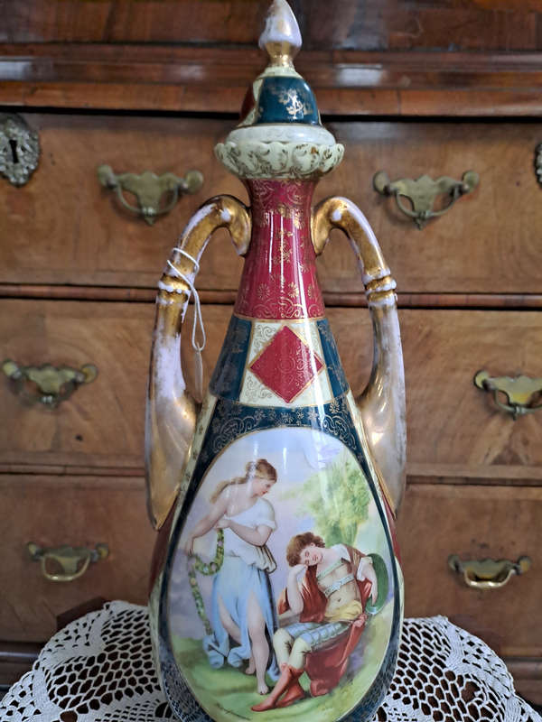 Large 19th century lidded ROYAL VIENNA VASE signed Kaufmann
