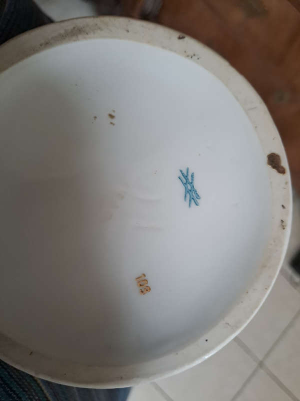 Large 19th century Vienna Vase 35.5cm