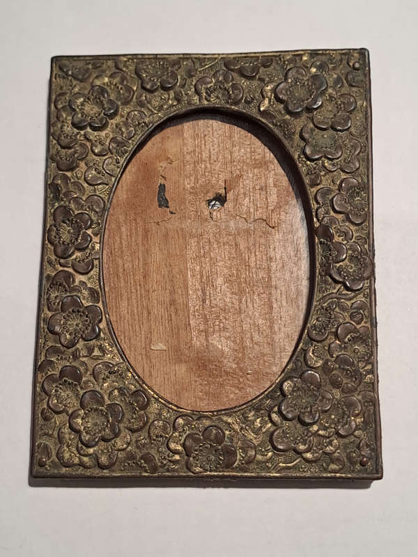 Small antique silver/silver plate? flower picture frame