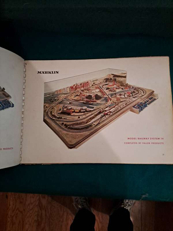markli HO Guage track layouts 0331